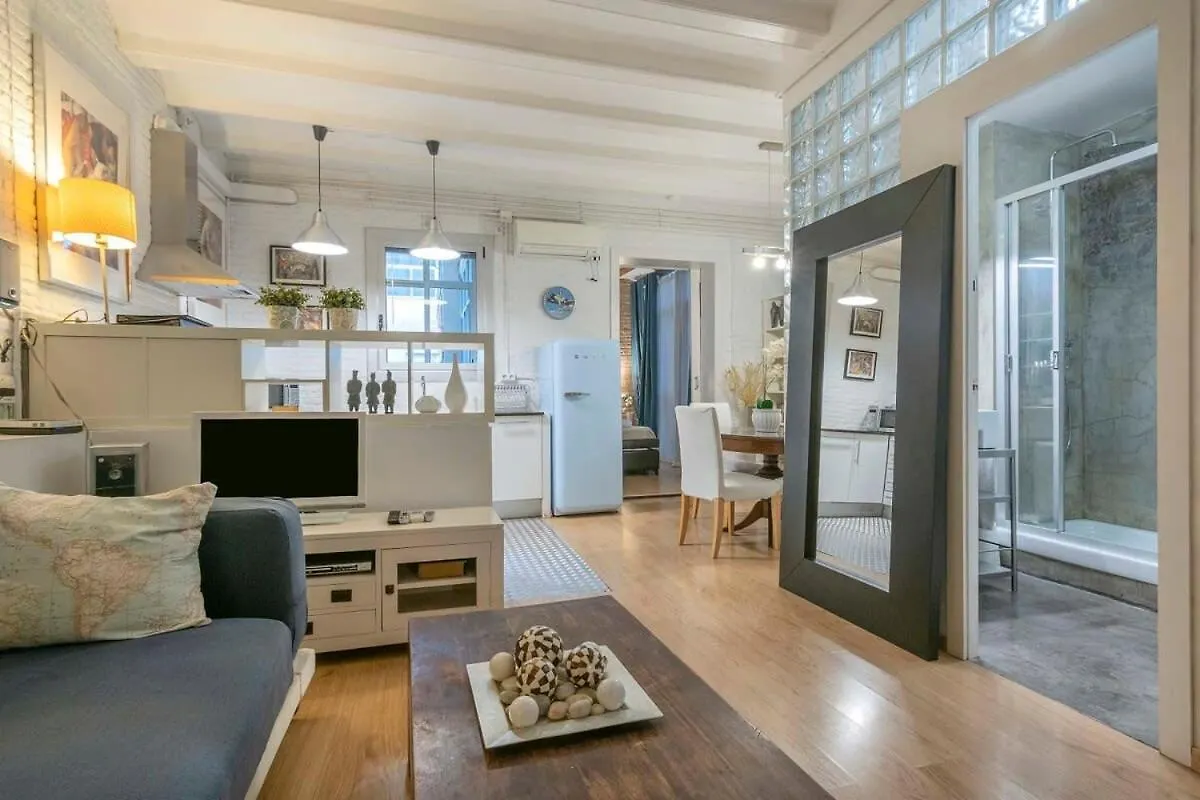 Exclusive 2 Bedroom Apartment In The City Center Barcelona