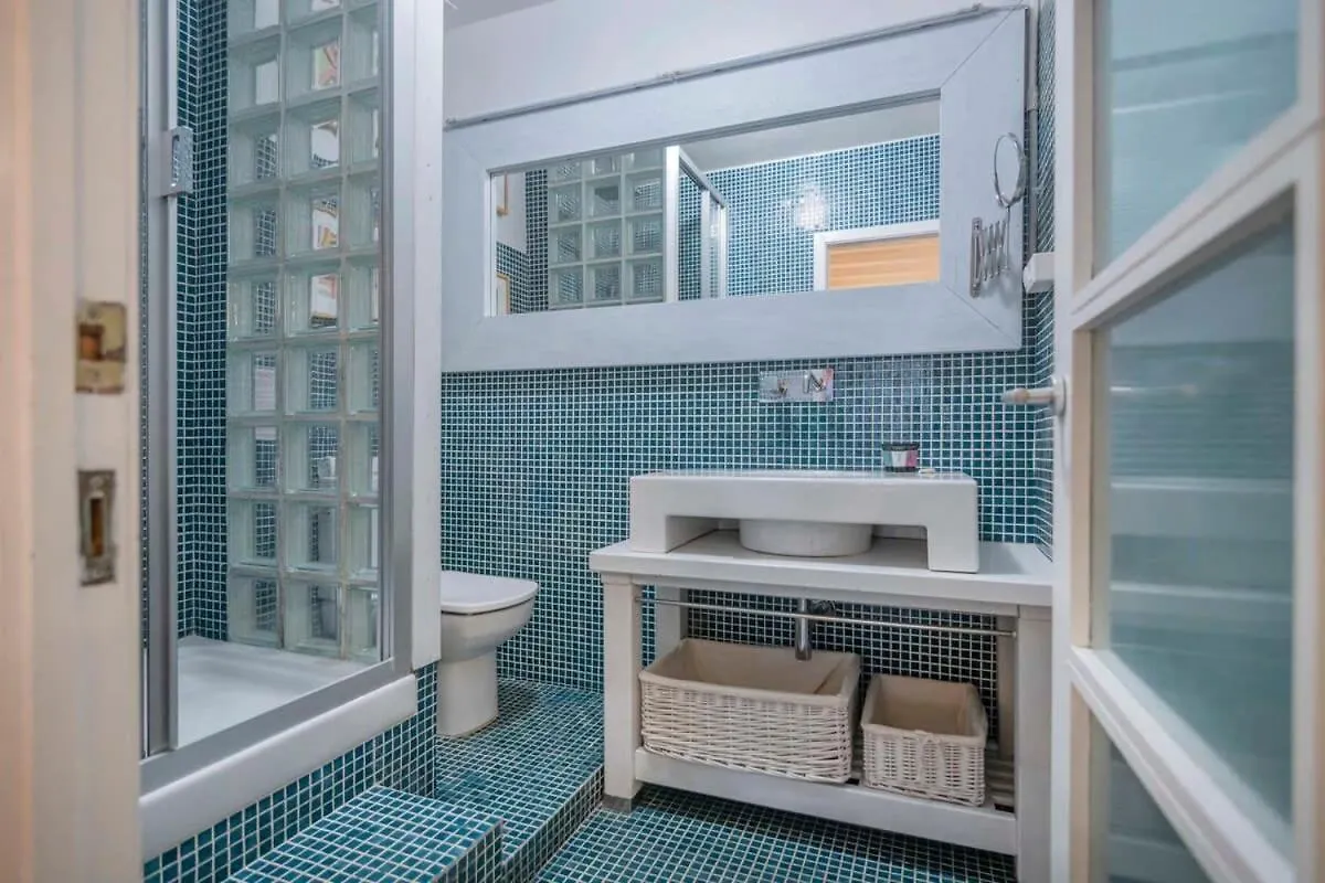 Exclusive 2 Bedroom Apartment In The City Center Barcelona
