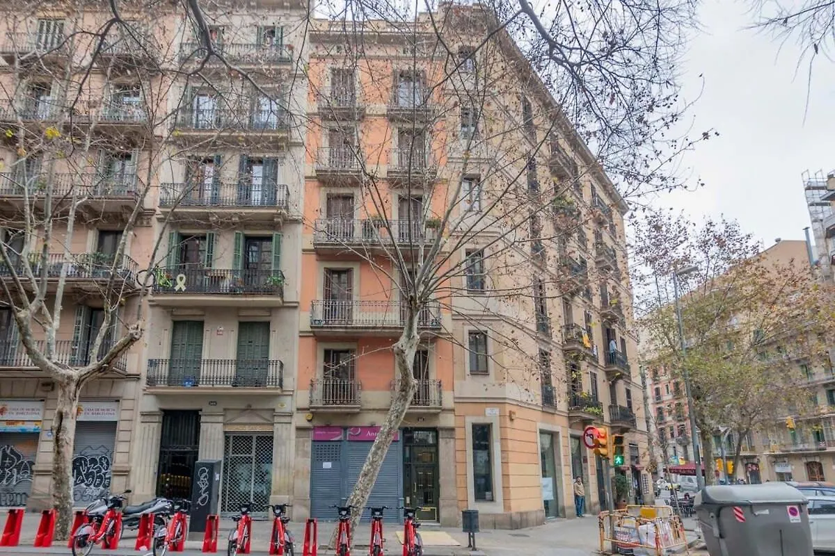 Exclusive 2 Bedroom Apartment In The City Center Barcelona
